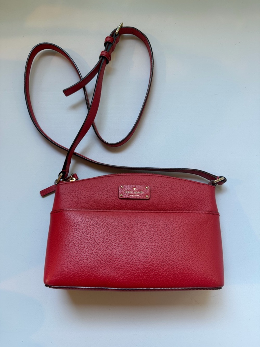 Kate Spade ♠️ Red Pebbled Leather Crossbody